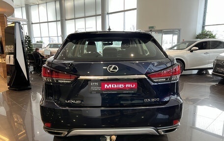 Lexus RX IV рестайлинг, 2020 год, 5 350 000 рублей, 7 фотография