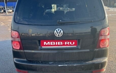 Volkswagen Touran III, 2008 год, 690 000 рублей, 6 фотография