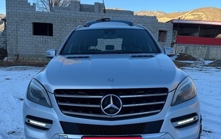 Mercedes-Benz M-Класс, 2012 год, 1 950 000 рублей, 4 фотография