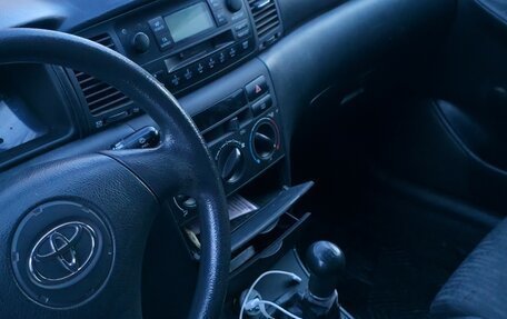 Toyota Corolla, 2003 год, 300 000 рублей, 7 фотография