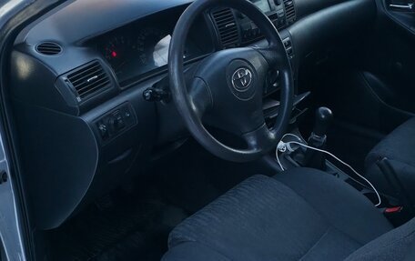 Toyota Corolla, 2003 год, 300 000 рублей, 6 фотография