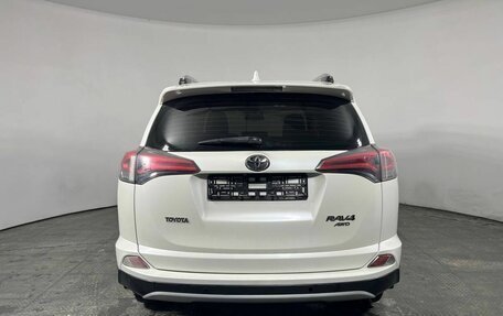 Toyota RAV4, 2016 год, 2 300 000 рублей, 5 фотография
