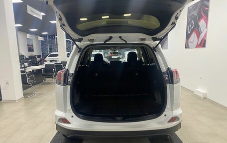 Toyota RAV4, 2016 год, 1 996 000 рублей, 7 фотография