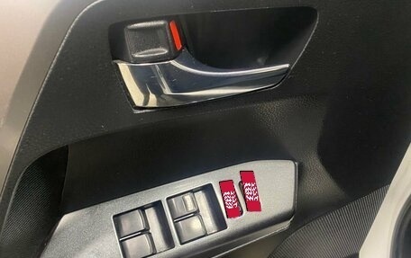 Toyota RAV4, 2016 год, 1 996 000 рублей, 26 фотография