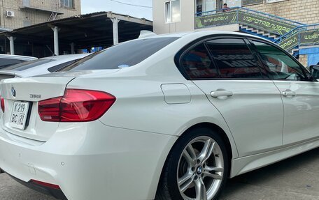 BMW 3 серия, 2017 год, 1 600 000 рублей, 4 фотография