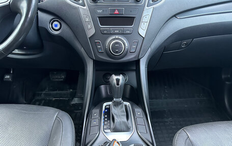 Hyundai Santa Fe III рестайлинг, 2018 год, 2 100 000 рублей, 11 фотография