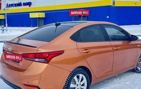 Hyundai Solaris II рестайлинг, 2018 год, 890 000 рублей, 4 фотография