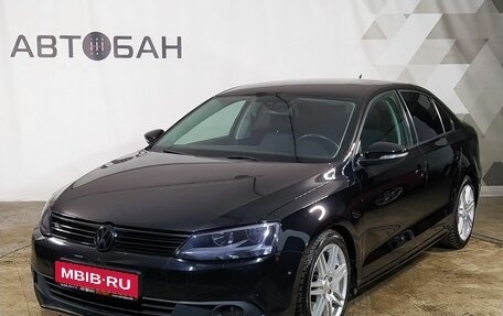 Volkswagen Jetta VI, 2013 год, 949 000 рублей, 1 фотография