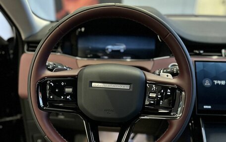 Land Rover Range Rover Evoque II, 2025 год, 6 387 000 рублей, 15 фотография