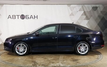 Volkswagen Jetta VI, 2013 год, 949 000 рублей, 3 фотография