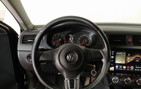 Volkswagen Jetta VI, 2013 год, 949 000 рублей, 10 фотография