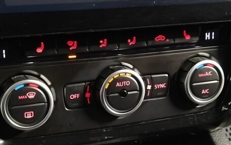 Volkswagen Jetta VI, 2013 год, 949 000 рублей, 14 фотография