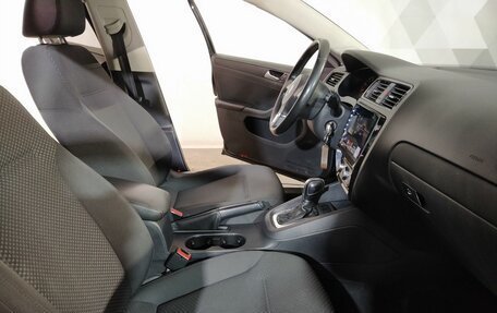 Volkswagen Jetta VI, 2013 год, 949 000 рублей, 16 фотография