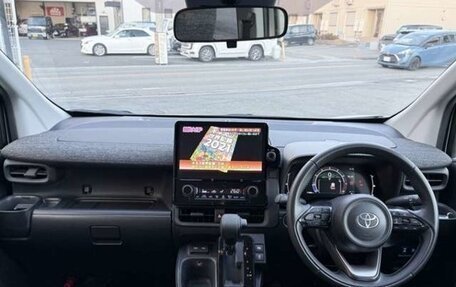 Toyota Sienta, 2023 год, 1 424 000 рублей, 11 фотография