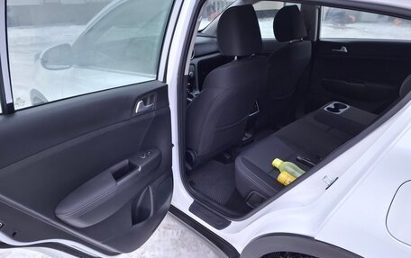 KIA Sportage IV рестайлинг, 2021 год, 2 897 000 рублей, 28 фотография