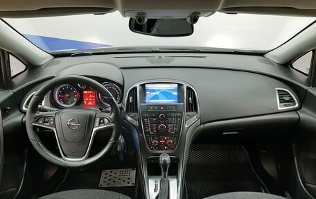 Opel Astra J, 2013 год, 740 000 рублей, 9 фотография