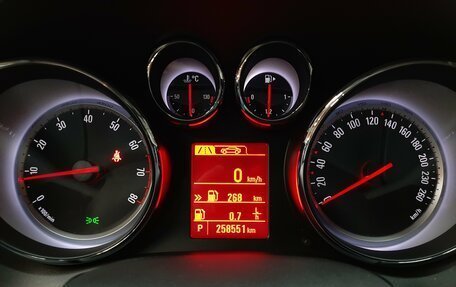 Opel Astra J, 2013 год, 740 000 рублей, 8 фотография