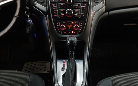 Opel Astra J, 2013 год, 740 000 рублей, 17 фотография