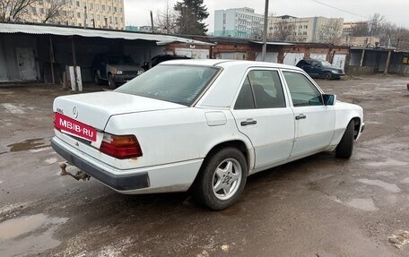Mercedes-Benz E-Класс, 1992 год, 285 000 рублей, 2 фотография