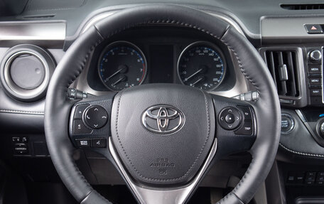 Toyota RAV4, 2018 год, 2 799 000 рублей, 10 фотография