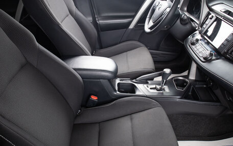 Toyota RAV4, 2018 год, 2 799 000 рублей, 22 фотография