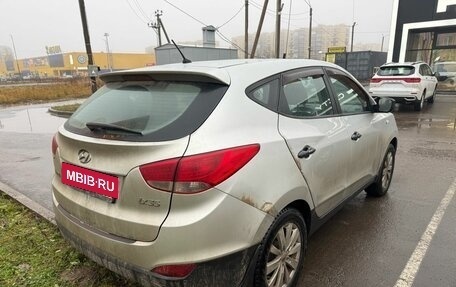 Hyundai ix35 I рестайлинг, 2013 год, 1 099 000 рублей, 4 фотография