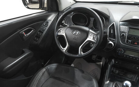 Hyundai ix35 I рестайлинг, 2010 год, 999 000 рублей, 10 фотография