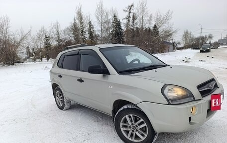Hyundai Tucson III, 2008 год, 975 000 рублей, 2 фотография