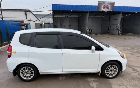 Honda Fit III, 2003 год, 450 000 рублей, 2 фотография