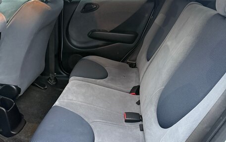 Honda Fit III, 2003 год, 450 000 рублей, 15 фотография