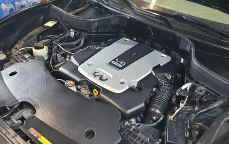 Infiniti QX70, 2017 год, 3 600 000 рублей, 6 фотография