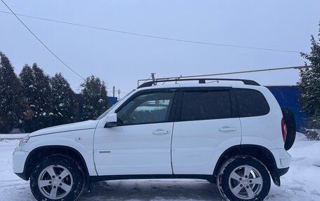 Chevrolet Niva I рестайлинг, 2015 год, 710 000 рублей, 9 фотография