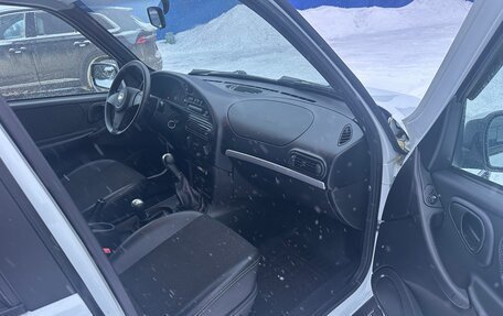 Chevrolet Niva I рестайлинг, 2015 год, 710 000 рублей, 10 фотография