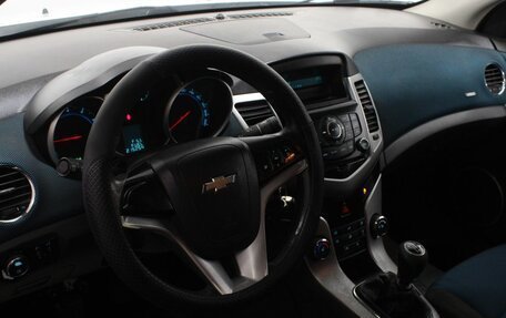 Chevrolet Cruze II, 2011 год, 609 000 рублей, 15 фотография