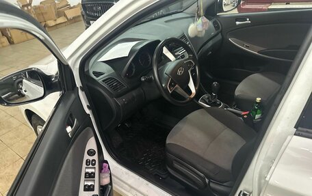 Hyundai Solaris II рестайлинг, 2013 год, 749 000 рублей, 5 фотография