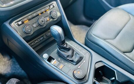 Volkswagen Tiguan II, 2020 год, 2 800 000 рублей, 16 фотография