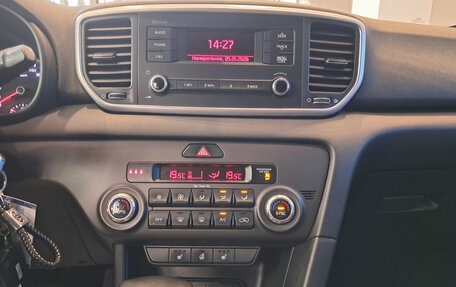 KIA Sportage IV рестайлинг, 2020 год, 2 524 000 рублей, 15 фотография