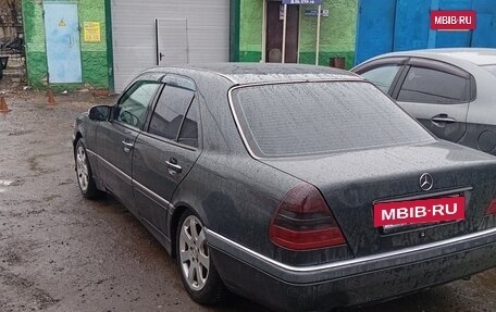Mercedes-Benz C-Класс, 1995 год, 300 000 рублей, 4 фотография