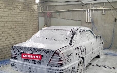 Mercedes-Benz C-Класс, 1995 год, 300 000 рублей, 2 фотография