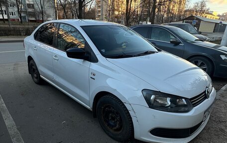 Volkswagen Polo VI (EU Market), 2013 год, 900 000 рублей, 6 фотография