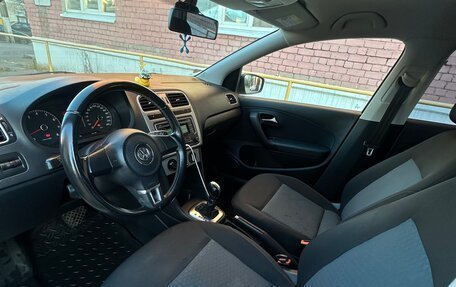 Volkswagen Polo VI (EU Market), 2013 год, 900 000 рублей, 8 фотография