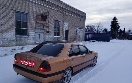 Mercedes-Benz C-Класс, 1993 год, 170 000 рублей, 3 фотография