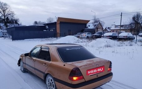 Mercedes-Benz C-Класс, 1993 год, 170 000 рублей, 4 фотография