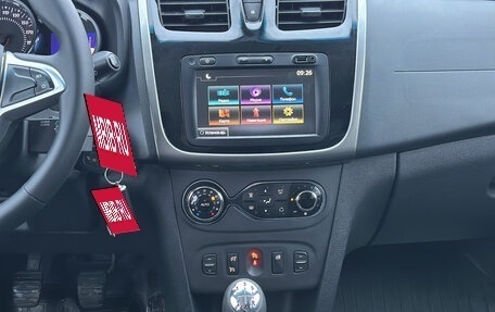 Renault Sandero II рестайлинг, 2018 год, 1 250 000 рублей, 18 фотография