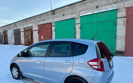 Honda Fit III, 2008 год, 655 000 рублей, 4 фотография