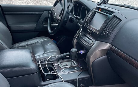 Toyota Land Cruiser 200, 2008 год, 2 470 000 рублей, 7 фотография