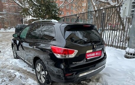 Nissan Pathfinder, 2015 год, 1 890 000 рублей, 7 фотография