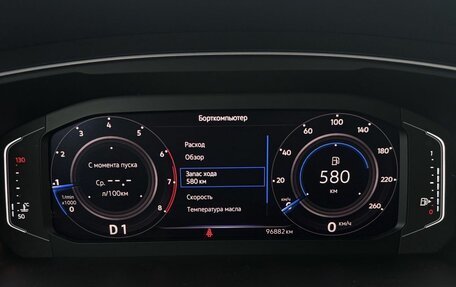 Volkswagen Tiguan II, 2019 год, 2 399 000 рублей, 7 фотография