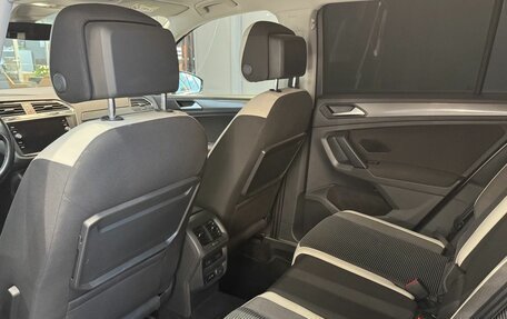 Volkswagen Tiguan II, 2019 год, 2 399 000 рублей, 12 фотография