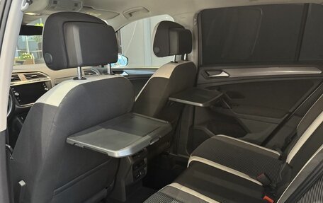 Volkswagen Tiguan II, 2019 год, 2 399 000 рублей, 21 фотография